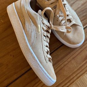 Puma Sneaks